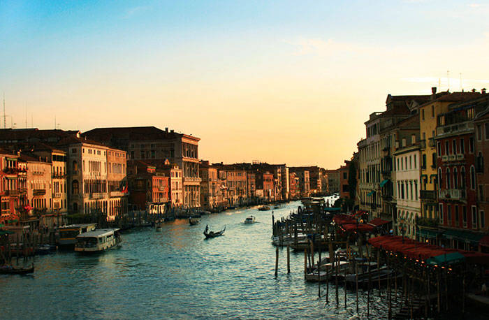 Blendene vakre Venezia er det nærmeste en by kommer et afrodisiak.