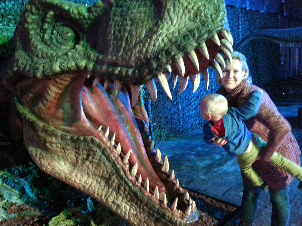 Casa Caos dinosaur