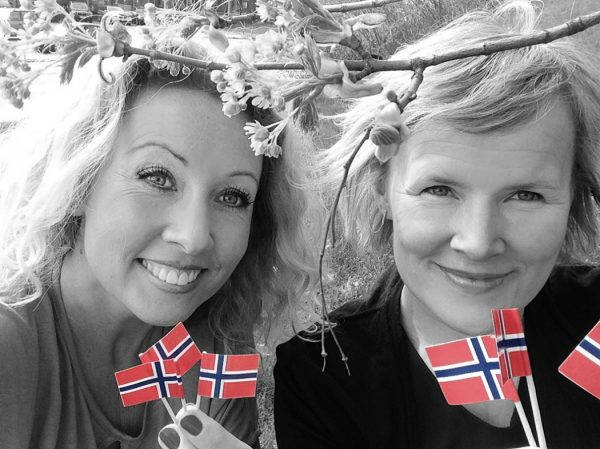 Inga_og_Vibeke_17mai