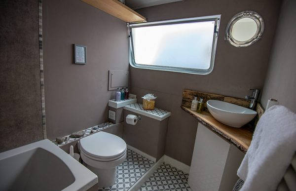 Bath narrowboats